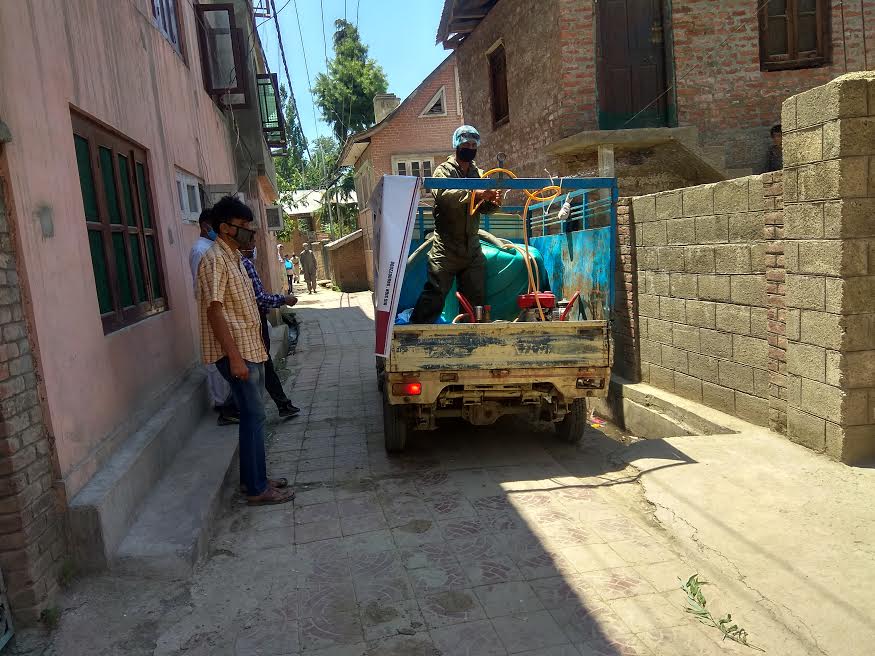 Covid 19- Sanitization Drive in Tral by MC Tral Continues