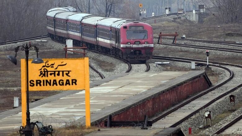 CRPF trooper injured after hit by train in Anantnag