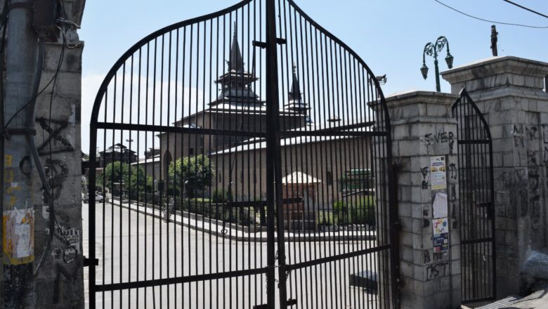 Friday prayers not allowed at Srinagar’s Jamia Masjid, Anjuman says