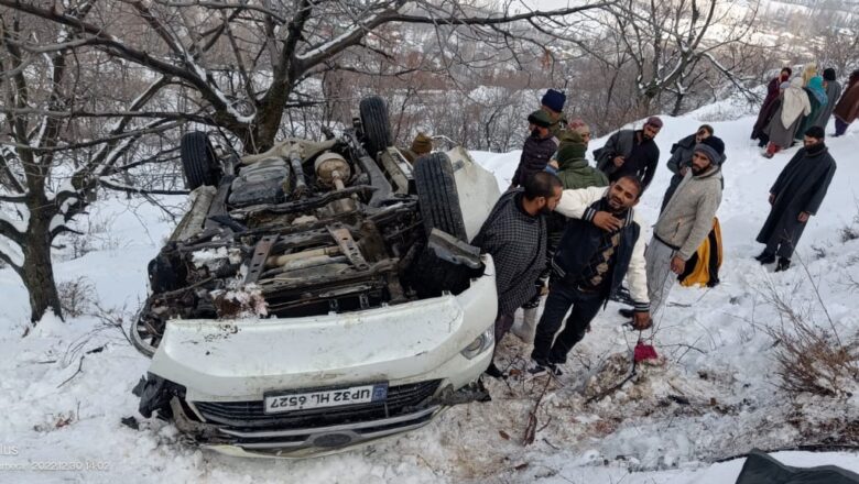 Seven feared dead, several injured in Baramulla road accident