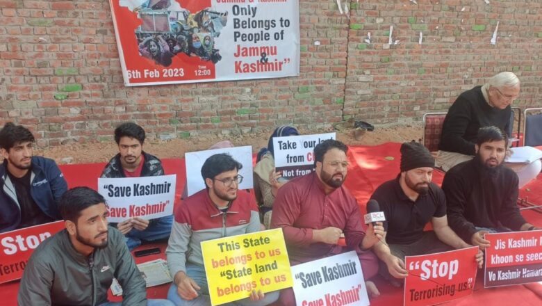 Kashmiri activists stage protest at New Delhi’s Jantar Mantar against demolition drives