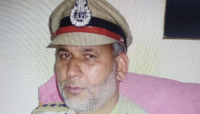 Police announces cash reward of 10 Lakh for information on killing of ex-SSP