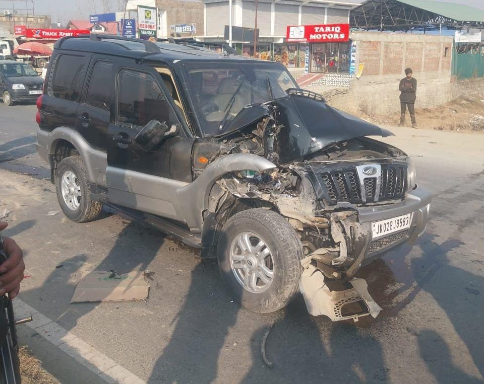 Mehbooba Mufti’s automotive meets accident on the way in which to Anantnag