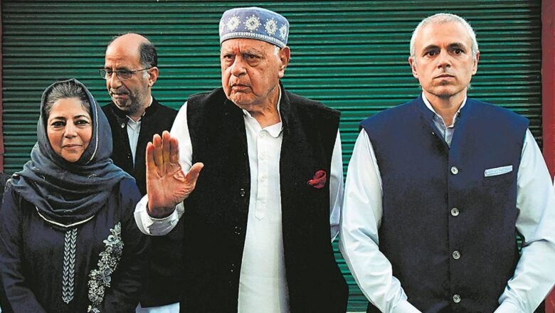 For the First time ever, Chief Ministers of Jammu Kashmir Do not Greet People, Skip Attending the R-Day Event