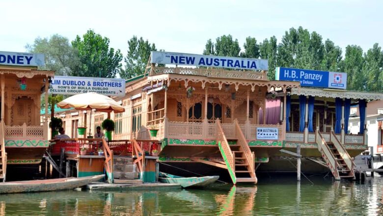 Number of Houseboats Reduces from 1500 to 950 in Last 5 Years