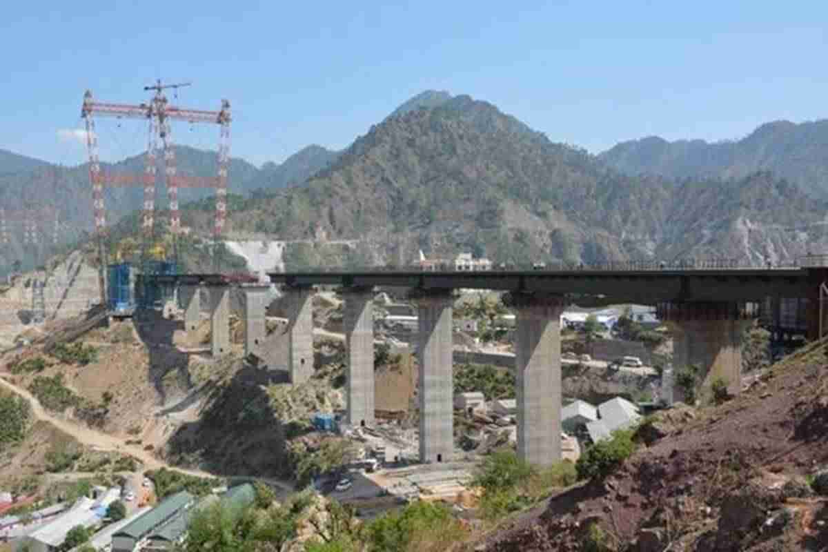 World's highest. Chenab Bridge. Железнодорожный мост в Джамму. Мост через реку Ченаб в Индии. Железнодорожный мост Чинаб в Джамму.