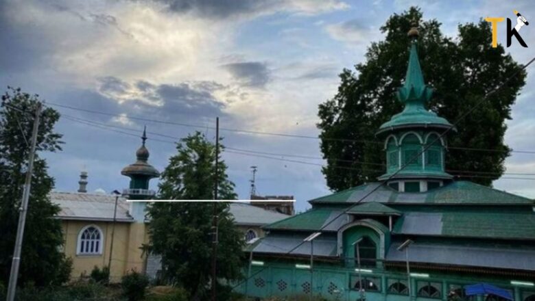 Protests in Anantnag against BJP member’s comments against Prophet ﷺ