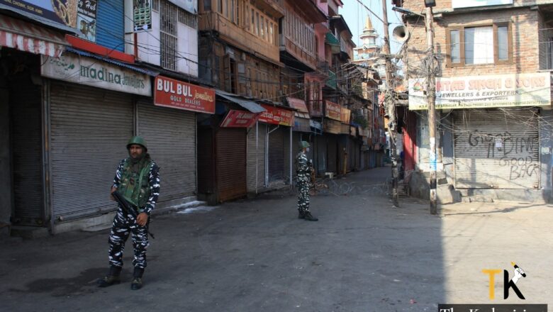 Kashmir Remains ‘Out of Reach’ for the Second Consecutive Day