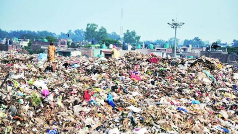 Ganderbal town turns into garbage dump, emanates foul smell