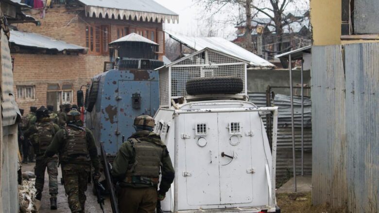 Encounter rages in Nehama area of Kulgam