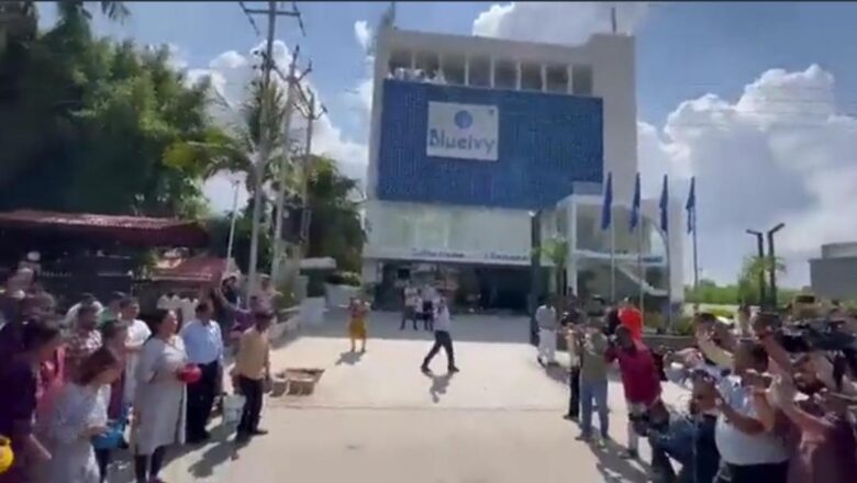 Hindutva mob protest inauguration of muslim-owned hotel in Gujarat; Chant “To stay in this country, one has to say ‘Jai Shri Ram'”