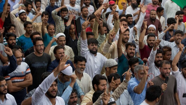 Gram Sabha At Sunbrari Magam Becomes A Flop Show