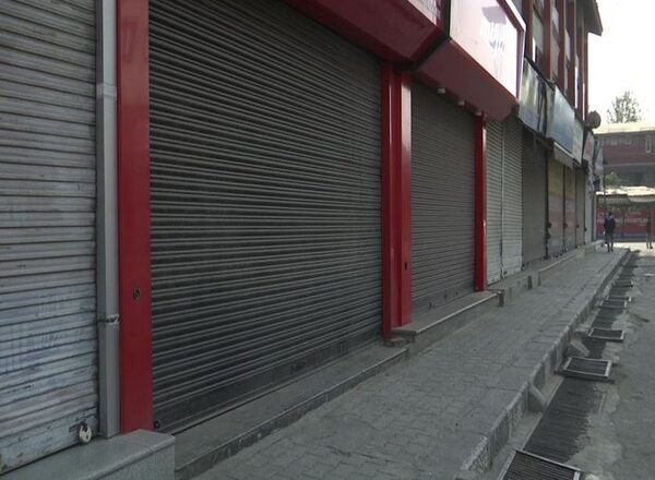 Removal of encroachments: HSHS shopkeepers observe shutdown