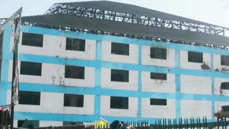 Anantnag’s Much Awaited Multi-Level Car Parking Made Functional- Locals Express Gratitude