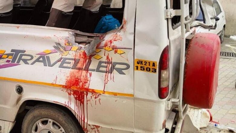 Tourist vehicle hit by shooting stone in Ramban; one dead, several injured