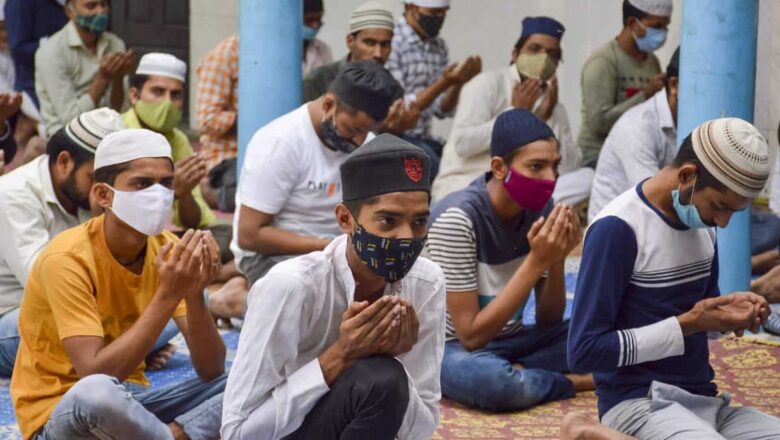 Headmistress suspended in Karnataka for letting students perform Namaz in school