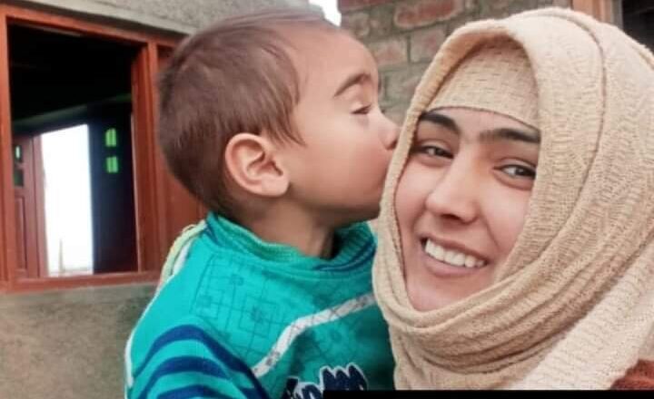 Bandipora family seeks help in tracing missing lady, Kin offer 1 lakh cash reward for information