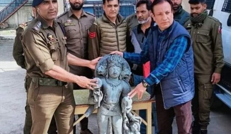 Old idol of ‘Goddess Vishnu’ recovered, Handed over to archaeology department: Police