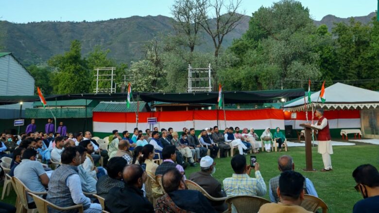 Indian Army organizes ‘Iftar Party’ in Srinagar