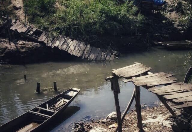 6 years on Pulwama villagers await completion of vital foot-bridge