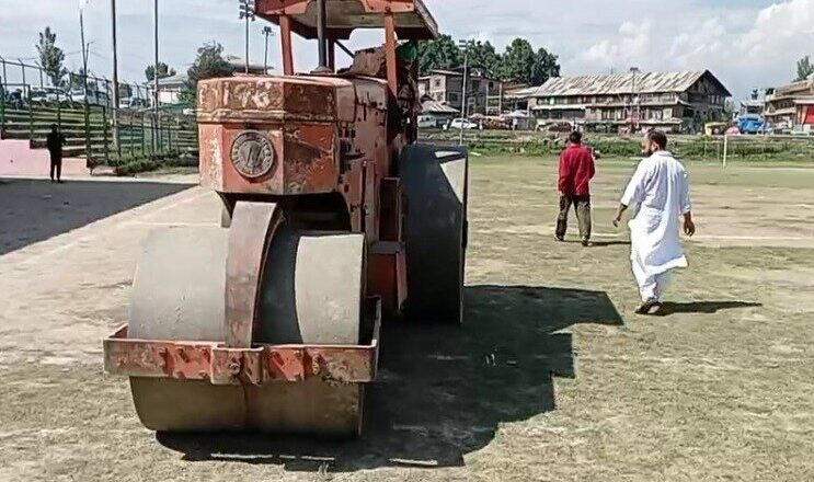 Anantnag: Locals take upon themselves to repair sports stadium following admin’s apathy