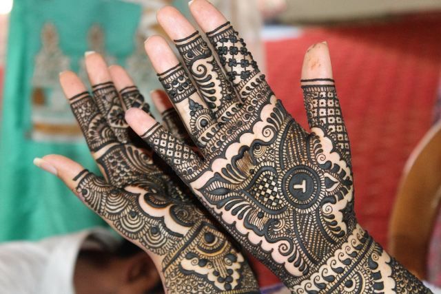 Henna Artist For Hire | Mehndi Artists