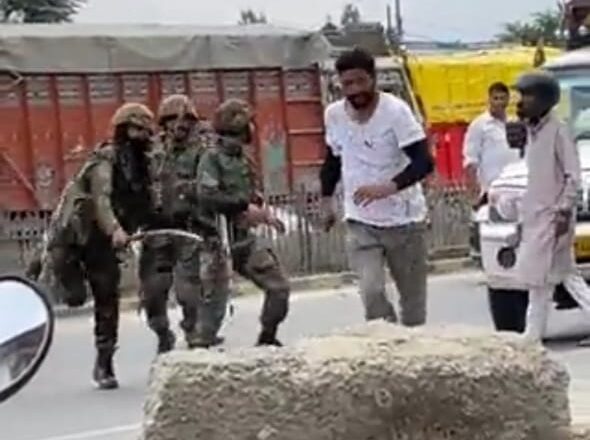 Viral video shows trooper assaulting civilians in Srinagar, evokes criticism