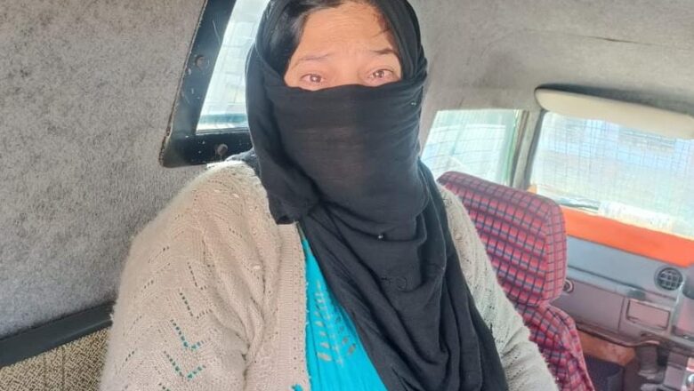 Police arrests notorious female drug peddler in Bandipora