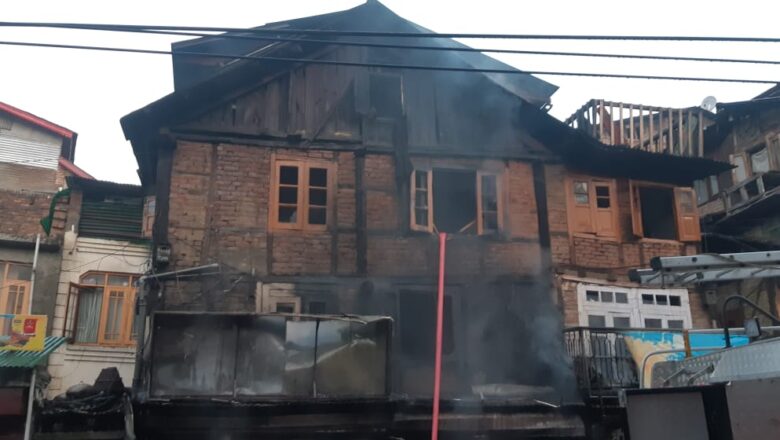 House, 3 shops gutted in Srinagar fire