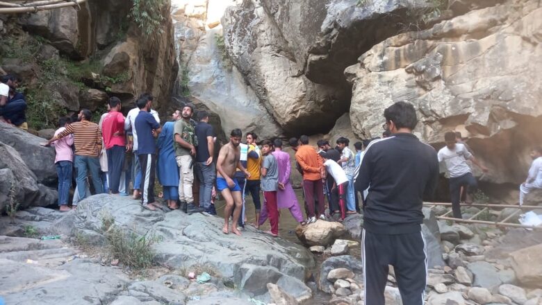 Teenager drowns in Nallah in Sopore village, rescue ops on