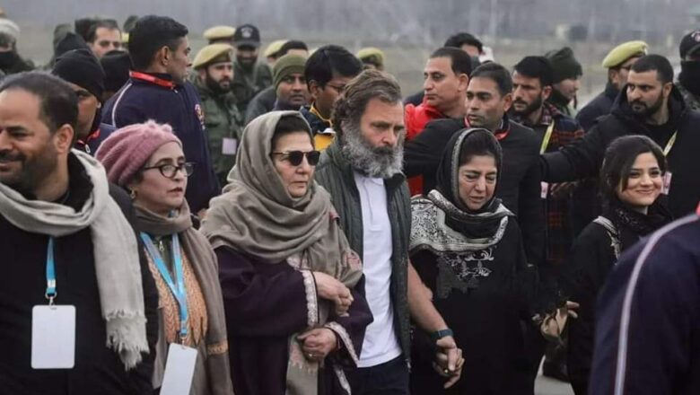 Mehbooba Mufti, mother and her daughter join Bharat Jodo Yatra in Pulwama