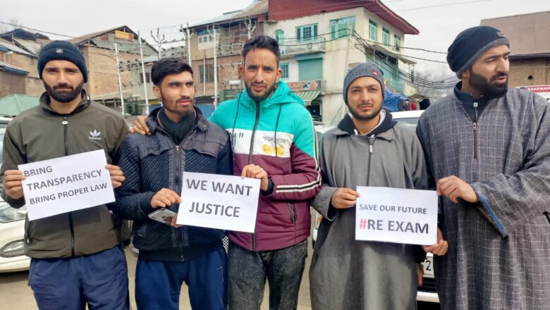 Protests against JKSSB erupt in Anantnag and Kupwara