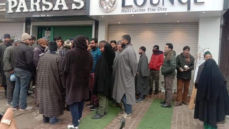 Officials seal five restaurants in KP road Anantnag for ‘overcharging’