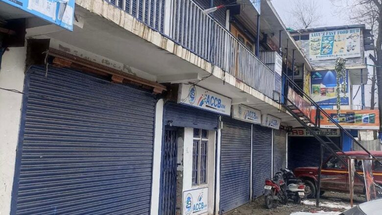 Commercial building on ‘state land’ allegedly belonging to BJP leader in Anantnag seized