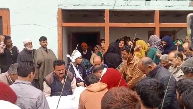 Muslims help perform last rites of Rajput man in Kulgam