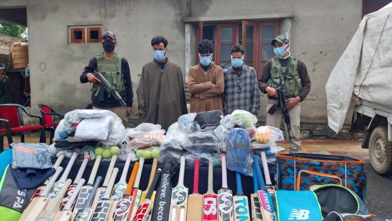 Sopore police busted gang of burglars, stolen property worth lacs recovered