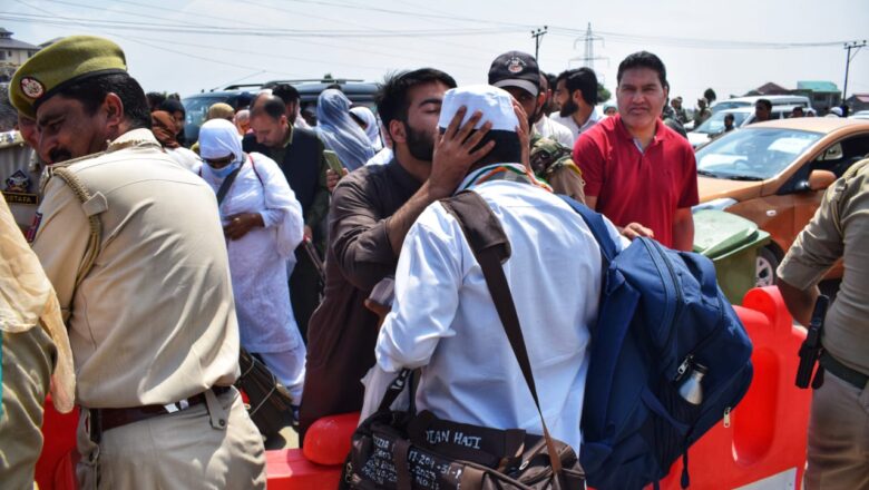 Hajj 2024: Last flight carrying 317 pilgrims lands at Srinagar airport