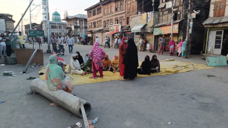 ‘Not sufficient’: Despite LG Sinha’s extra rice order, Locals continue protests in Kashmir