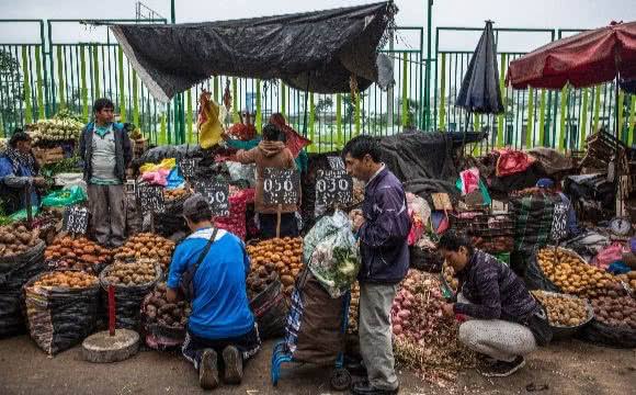 ‘Town decongestion’: Sopore town cleared of street vendors, say officials