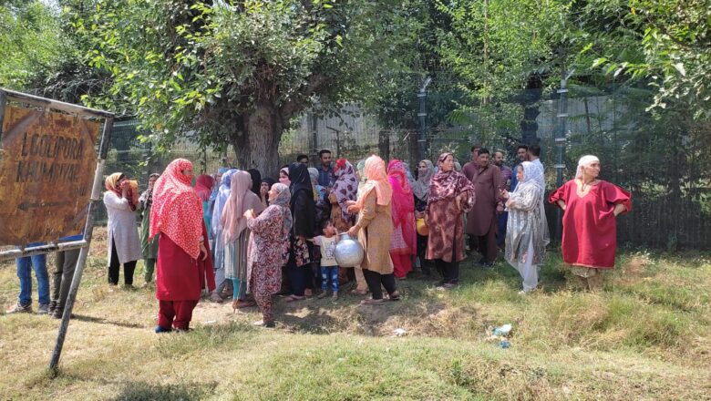 Water scarcity triggers protest in Sopore, residents block Srinagar-Sopore road