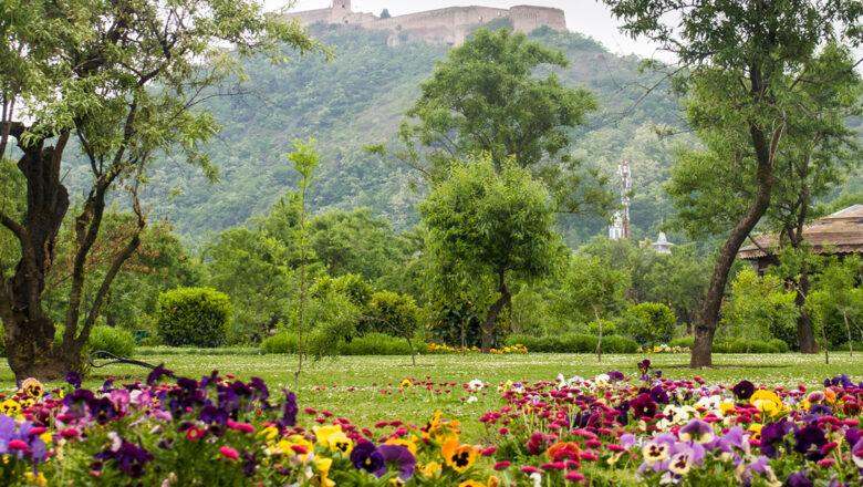 Locals agitated as authorities shut Badamwari Park in Srinagar for morning, evening walks