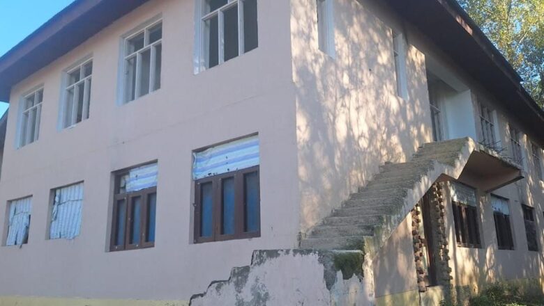 Decades on, Devsar Kulgam residents awaits completion of new PHC Building