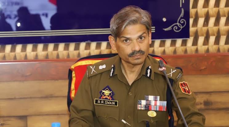 ‘Three militants involved in attack on policeman arrested from Srinagar: DGP Swain