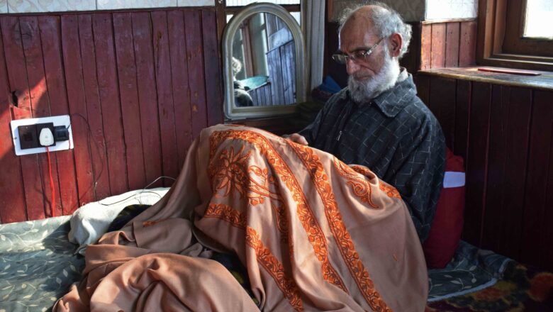 Kashmir’s last staple artisan Ghulam Rasool Sofi fights to save Kashmir’s traditional craft