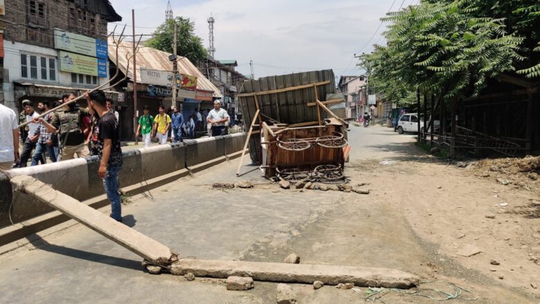 Casspir runs over elderly man in Srinagar area