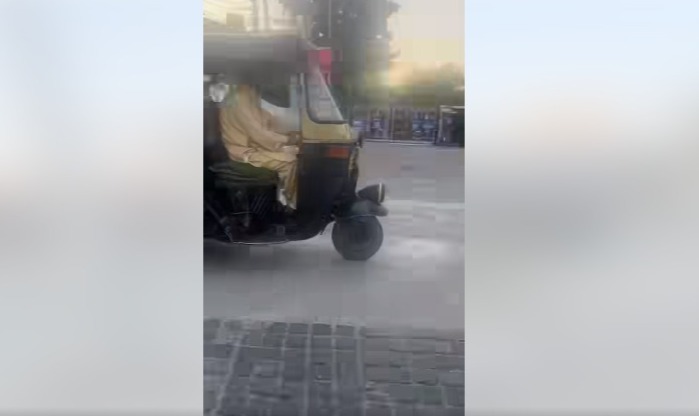 Viral video scapegoating auto-rickshaw drivers may fuel classist hate in Kashmir