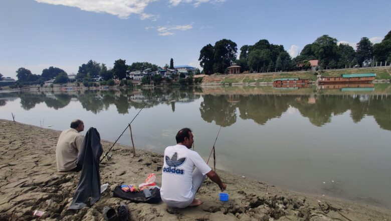 Dry spell affects water supply by 20 percent in Kashmir: Officials