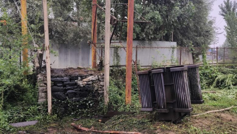 Thieves steal internal parts of transformer in Sopore area, 30+ homes affected