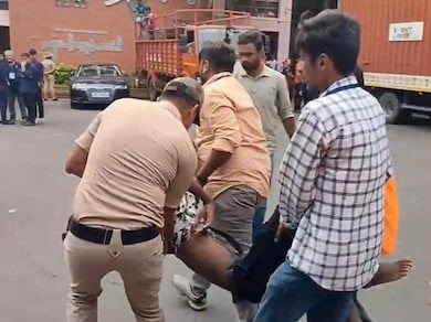 Stampede outside RCB victory parade in Bengaluru kills 11, injures dozens