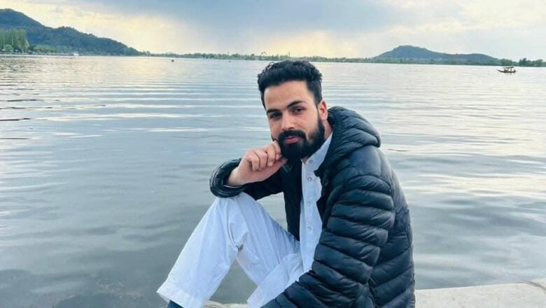 Youth killed while resisting robbery attempt at his home in Qazigund